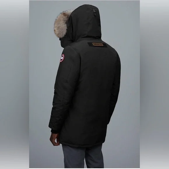 Canada Goose- Langford Coyote Trim Slim Parka. Size M - Picture 3 of 16